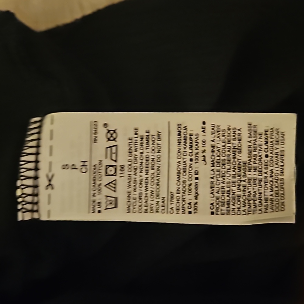 Old Navy Black “Still Dreaming” Graphic T-Shirt | Size Small - Picture 6 of 6